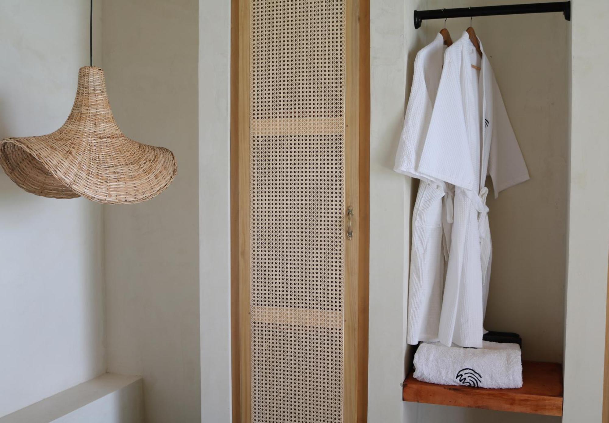 Hotel Swell Shacks Matara Esterno foto