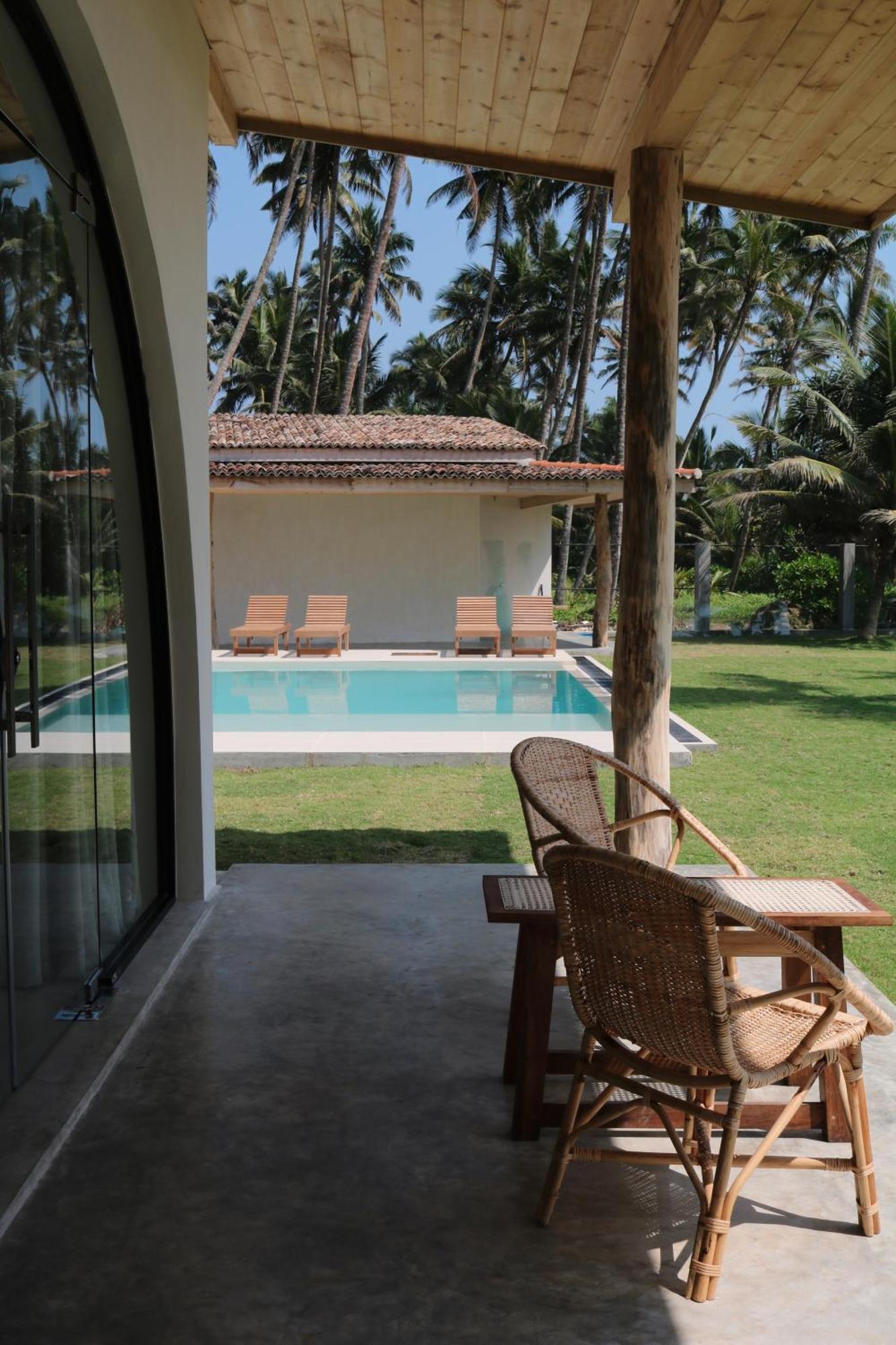 Hotel Swell Shacks Matara Esterno foto