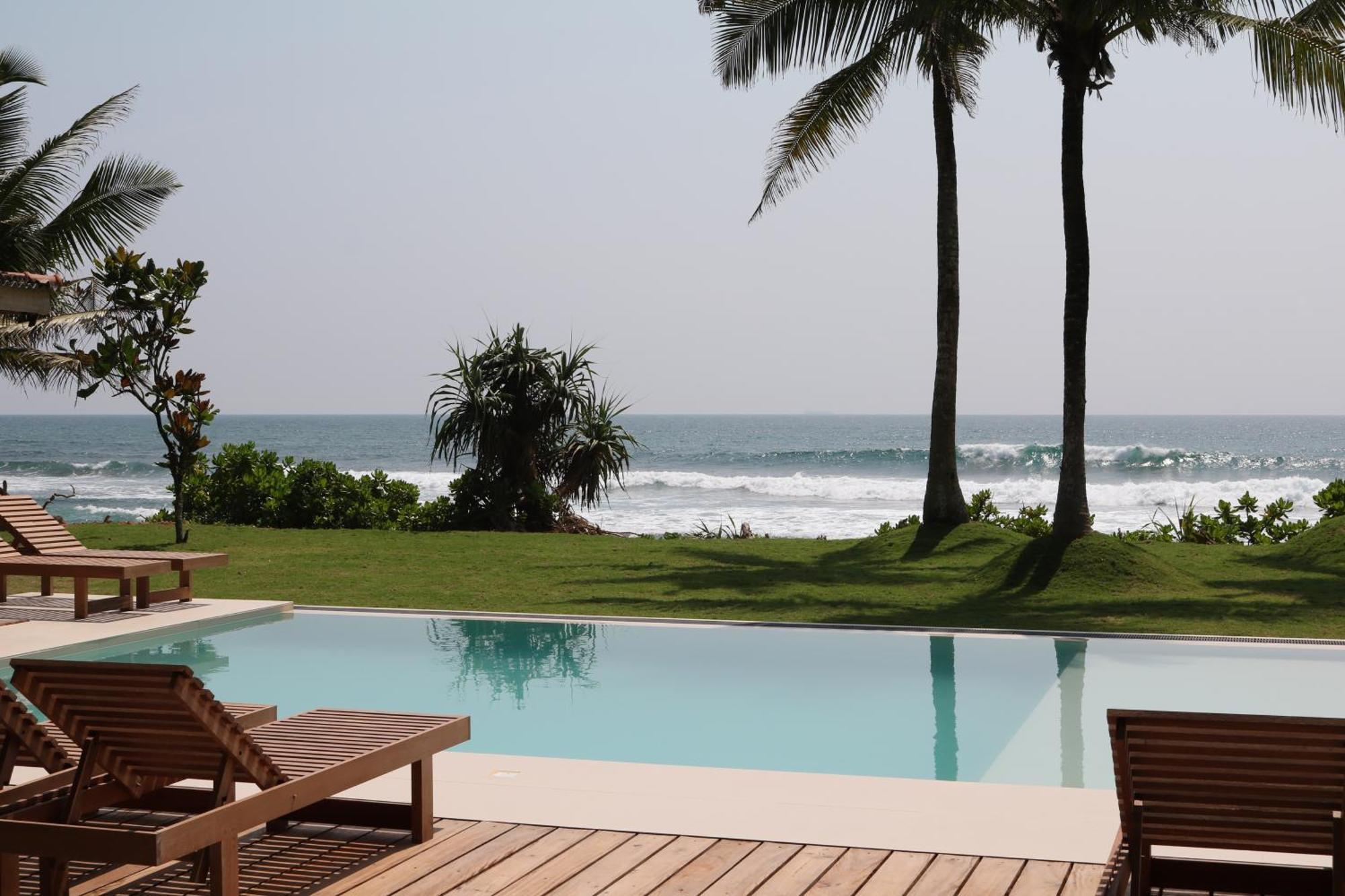 Hotel Swell Shacks Matara Esterno foto