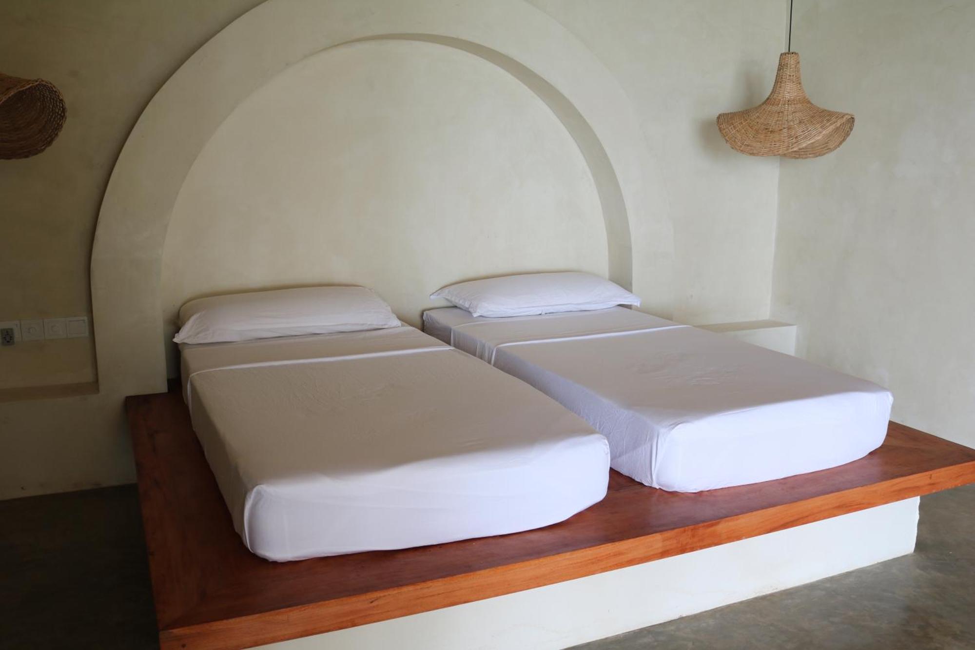 Hotel Swell Shacks Matara Esterno foto