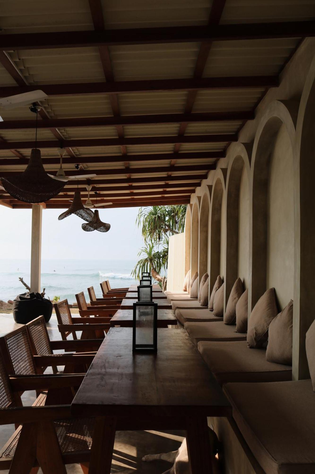 Hotel Swell Shacks Matara Esterno foto