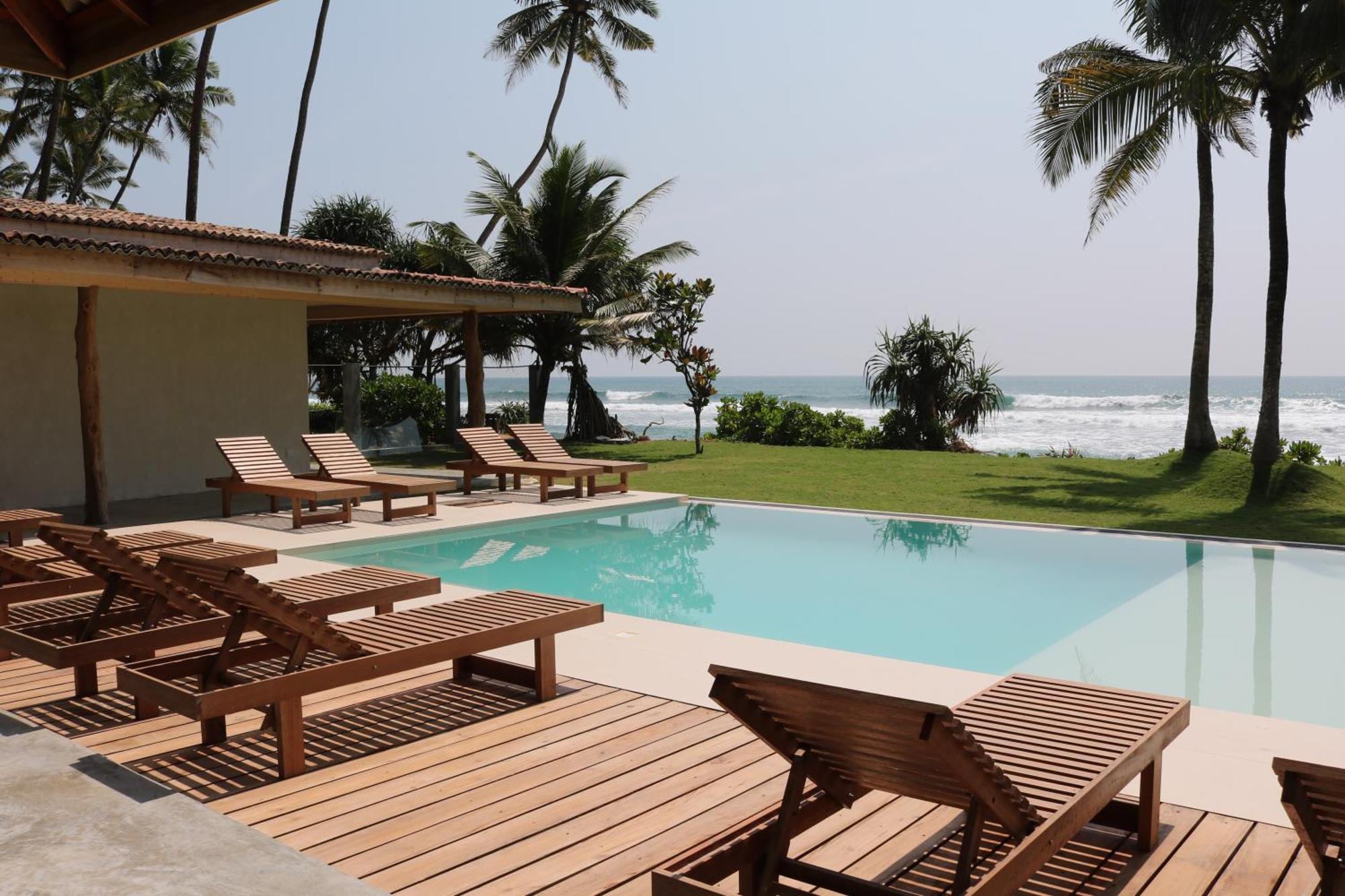 Hotel Swell Shacks Matara Esterno foto