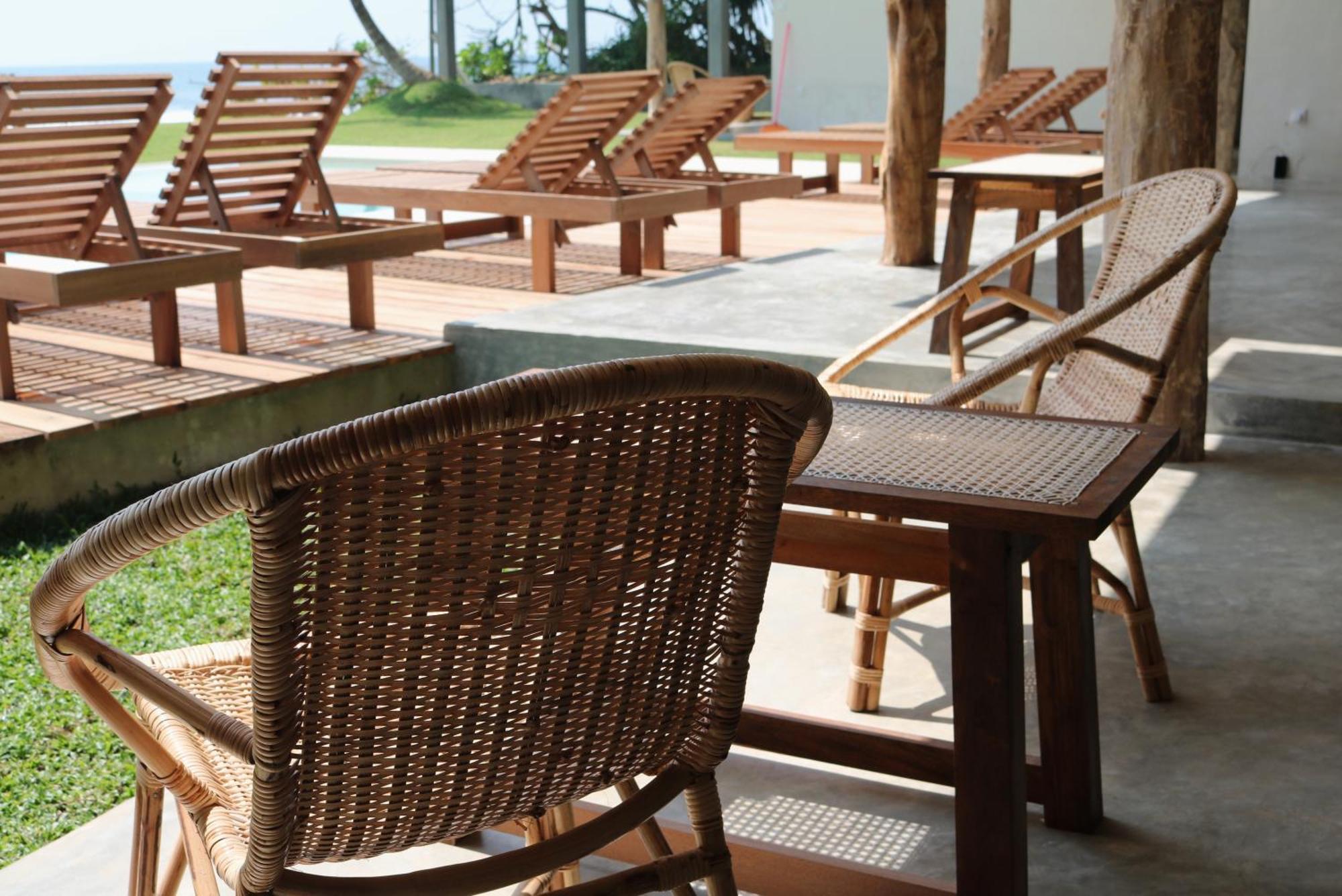 Hotel Swell Shacks Matara Esterno foto