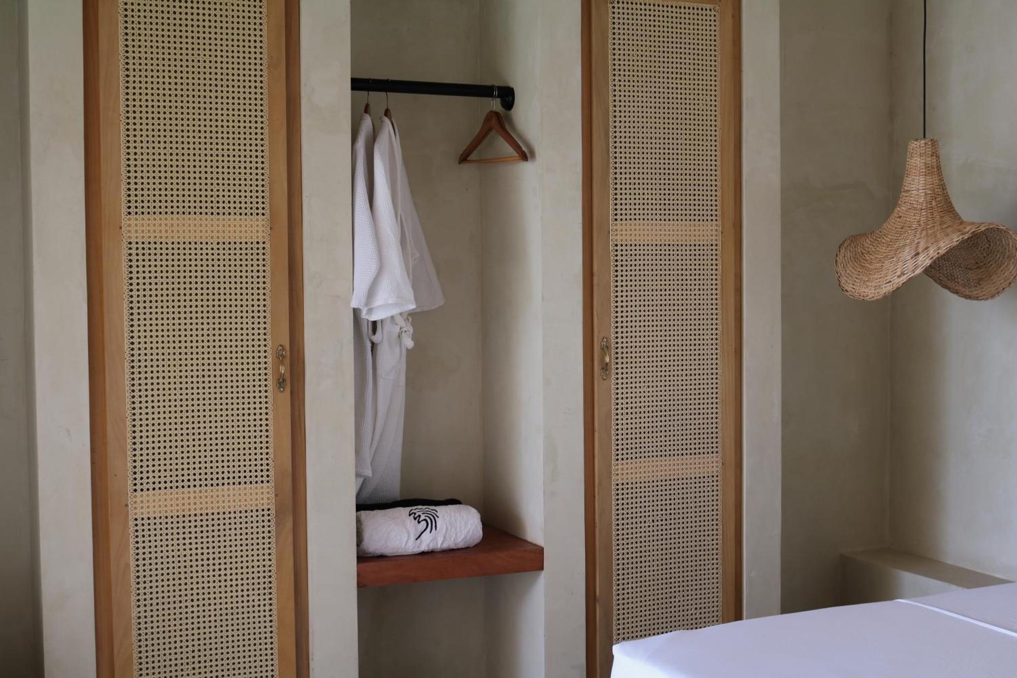 Hotel Swell Shacks Matara Esterno foto