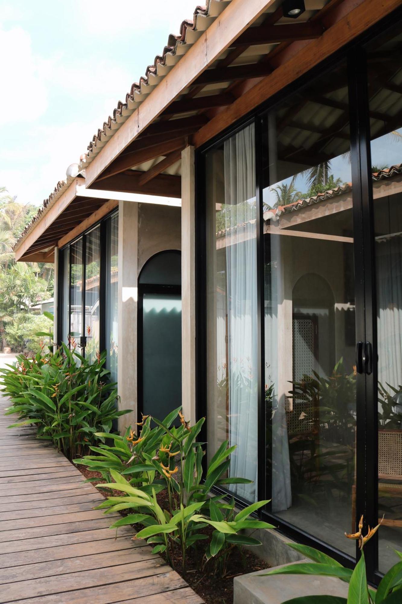 Hotel Swell Shacks Matara Esterno foto